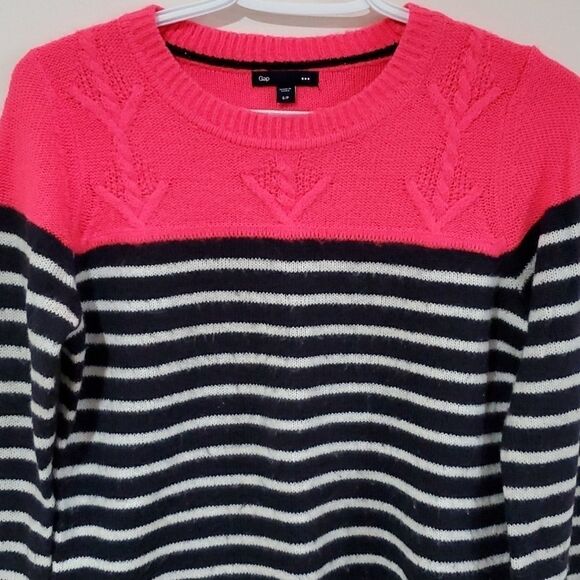 Gap small pink and black striped sweater - Picture 2 of 5